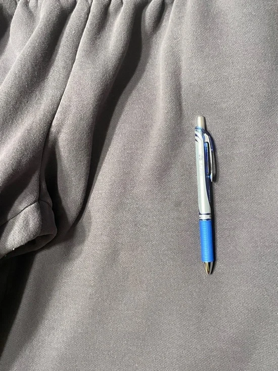 Edit Street Grey Wide-Leg Sweatpants with Pink Bow Details - Picture 5 of 5